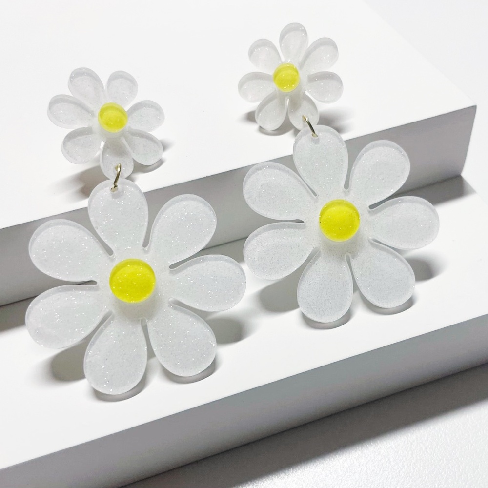 1 pair Acrylic Flower Nature Inspired Dangle Earrings, Elegant Jewelry